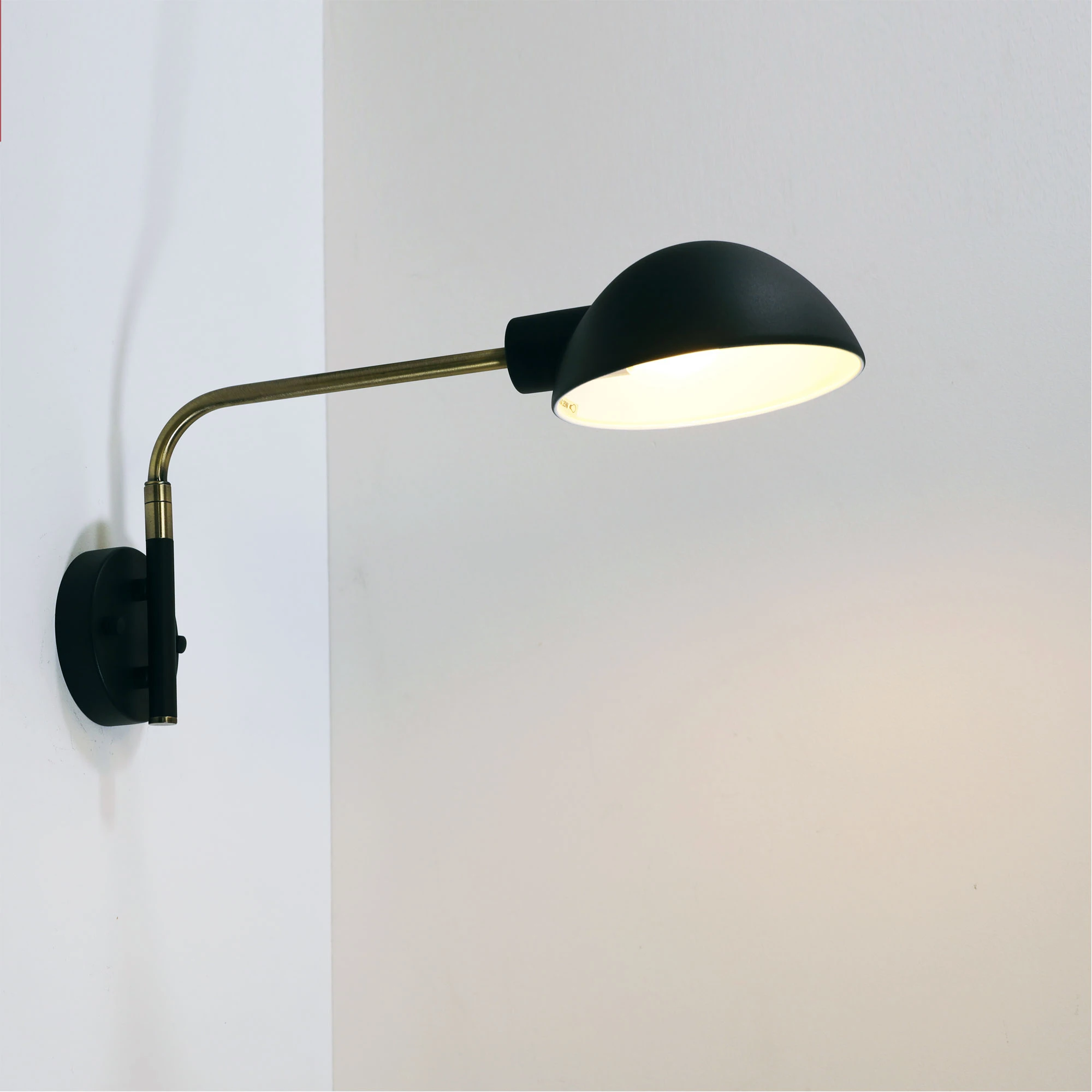 Wall light KLAS E27 BRS